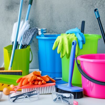 Khám Phá Toàn Bộ Các Dụng Cụ Vệ Sinh Công Nghiệp Thiết Yếu 2024